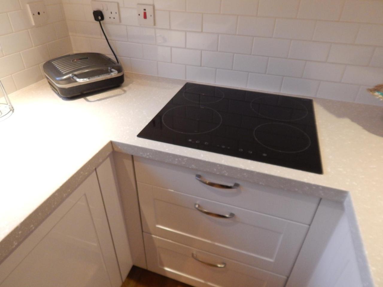 Spacious 3 Bdr House With Parking-Families-Corporate Groups By Orbitat Accommodations Cambridge Exterior foto